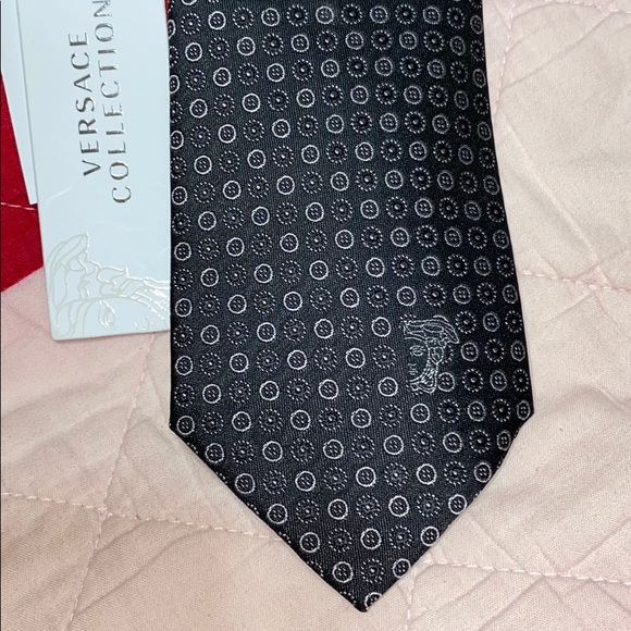 VERSACE TIE - Picture 2 of 4